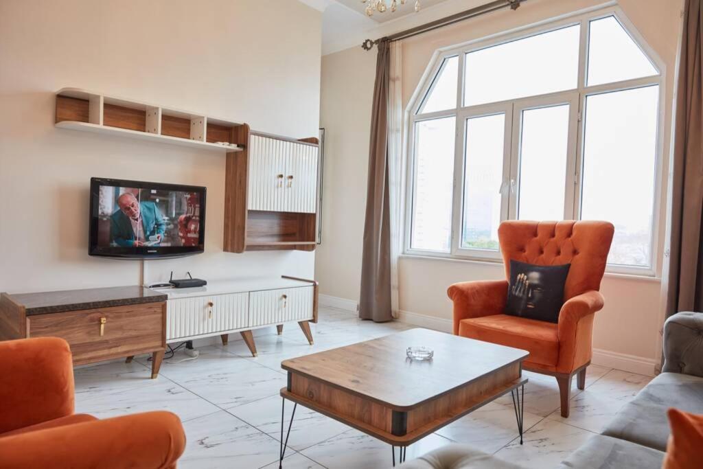 Taksim Square Apartment, Great View, Luxury Istanboel Buitenkant foto