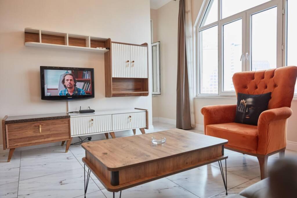 Taksim Square Apartment, Great View, Luxury Istanboel Buitenkant foto