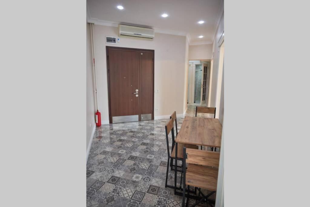 Taksim Square Apartment, Great View, Luxury Istanboel Buitenkant foto