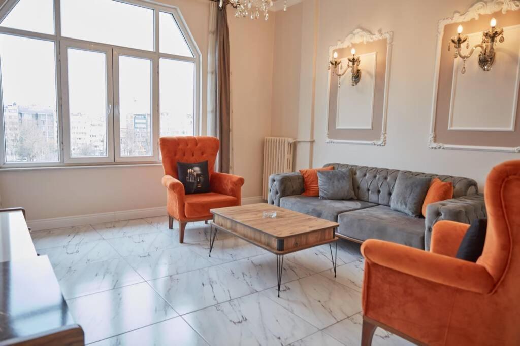 Taksim Square Apartment, Great View, Luxury Istanboel Buitenkant foto